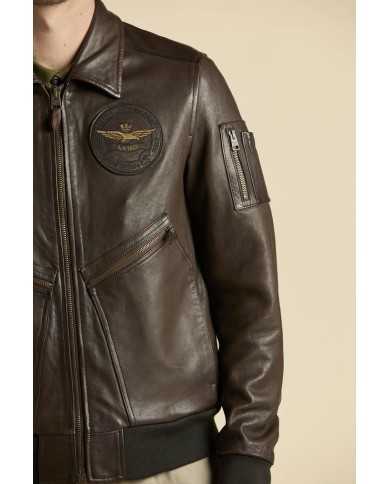 Veste en cuir avec écussons et imprimés