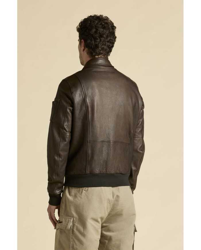 Veste en cuir avec écussons et imprimés