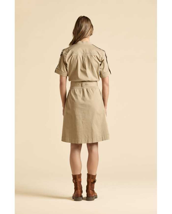 Robe courte avec ceinture et poches